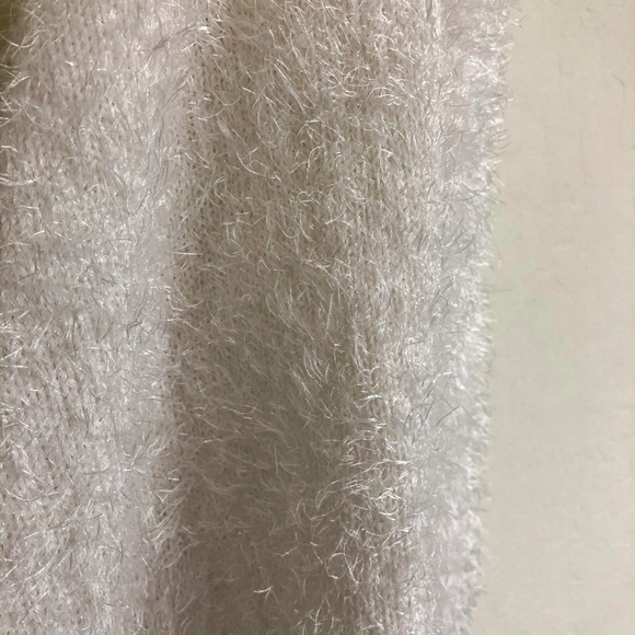 Blush and Bloom White Eyelash Cardigan Sweater - Picture 4 of 7